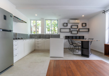 1 Bedroom Renovated Apartment For Rent - Tonle Bassac, Phnom Penh thumbnail