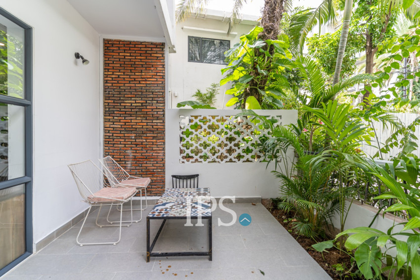 1 Bedroom Renovated Apartment For Rent - Tonle Bassac, Phnom Penh