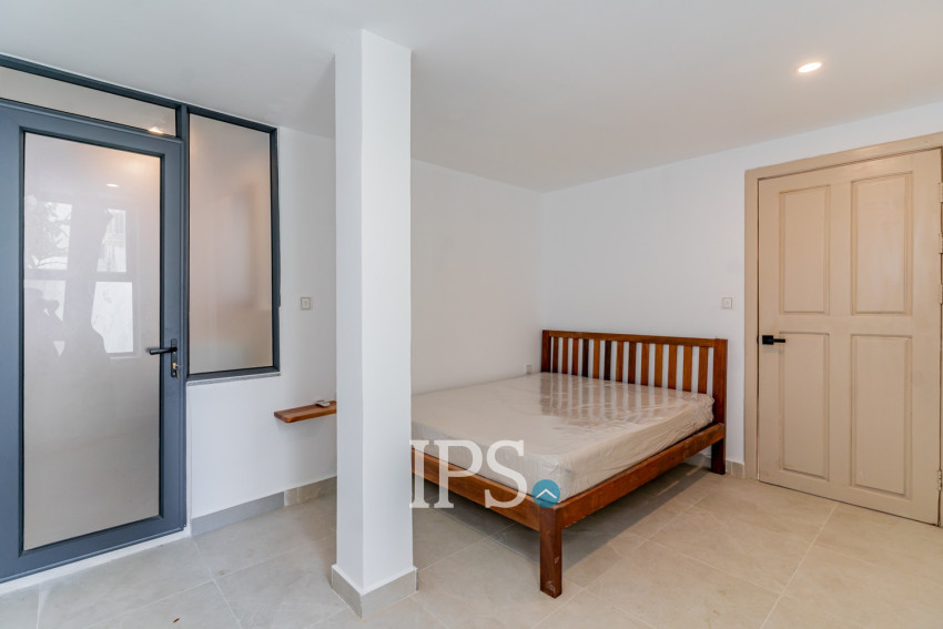 Renovated 4 Bedroom Apartment For Rent - Tonle Bassac, Phnom Penh