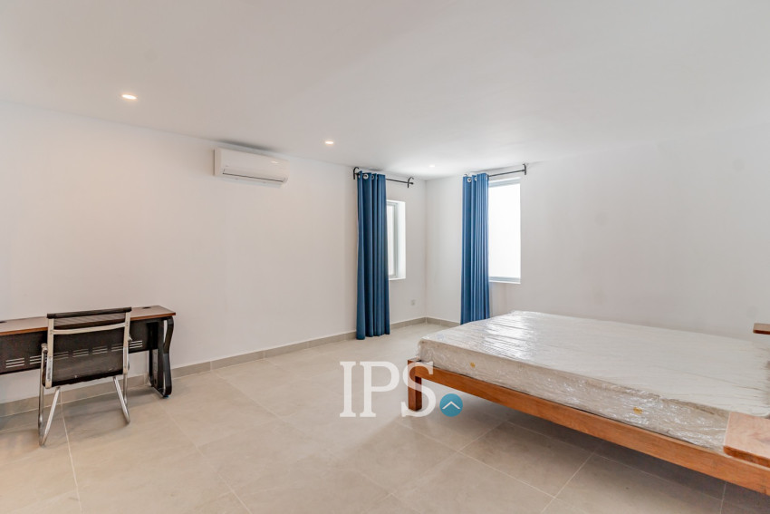 Renovated 4 Bedroom Apartment For Rent - Tonle Bassac, Phnom Penh