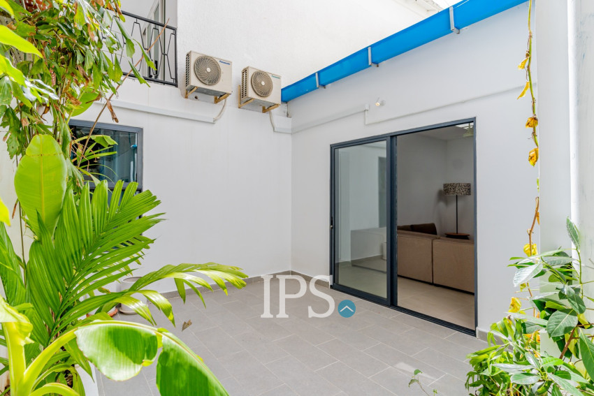 Renovated 4 Bedroom Apartment For Rent - Tonle Bassac, Phnom Penh