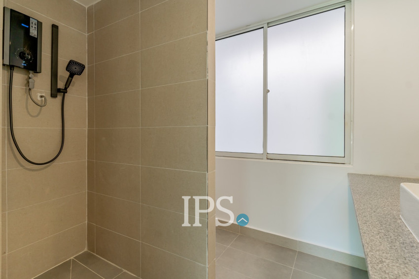 Renovated 4 Bedroom Apartment For Rent - Tonle Bassac, Phnom Penh