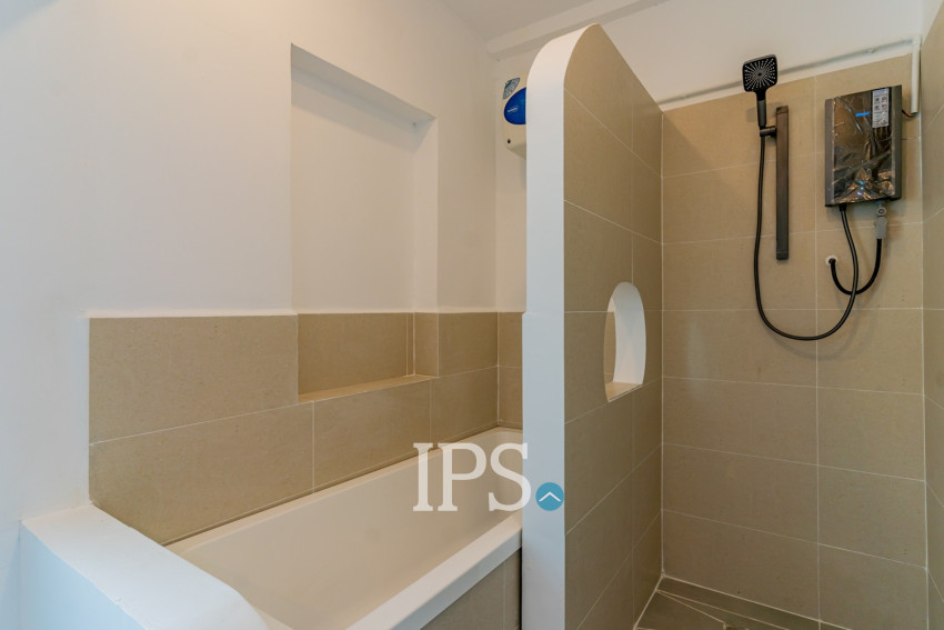 Renovated 4 Bedroom Apartment For Rent - Tonle Bassac, Phnom Penh
