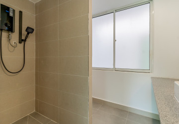Renovated 4 Bedroom Apartment For Rent - Tonle Bassac, Phnom Penh thumbnail