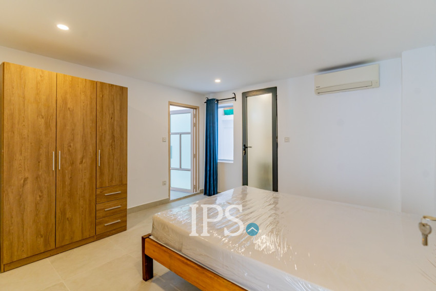 Renovated 4 Bedroom Apartment For Rent - Tonle Bassac, Phnom Penh
