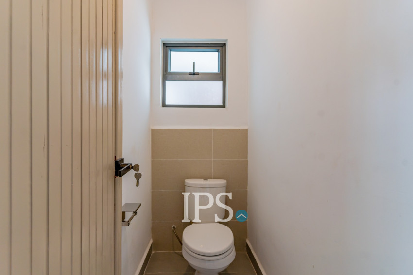 Renovated 4 Bedroom Apartment For Rent - Tonle Bassac, Phnom Penh