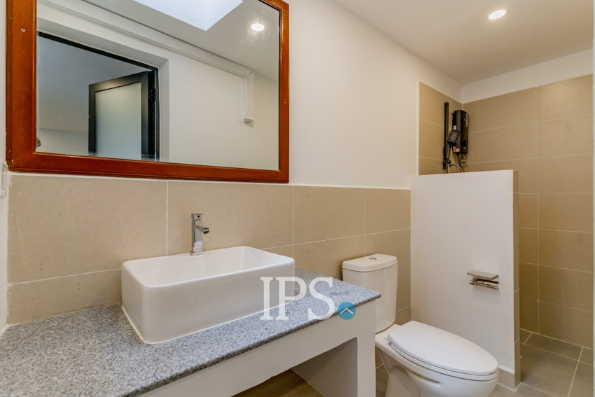 Renovated 4 Bedroom Apartment For Rent - Tonle Bassac, Phnom Penh
