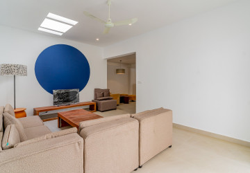 Renovated 4 Bedroom Apartment For Rent - Tonle Bassac, Phnom Penh thumbnail