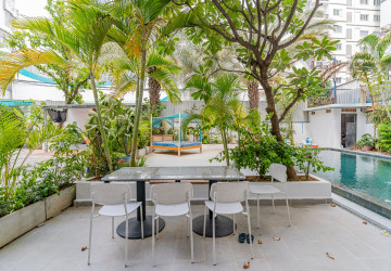 Renovated 4 Bedroom Apartment For Rent - Tonle Bassac, Phnom Penh thumbnail