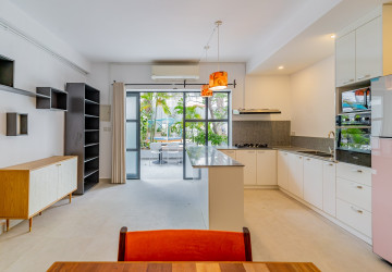Renovated 4 Bedroom Apartment For Rent - Tonle Bassac, Phnom Penh thumbnail