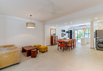 Renovated 4 Bedroom Apartment For Rent - Tonle Bassac, Phnom Penh thumbnail