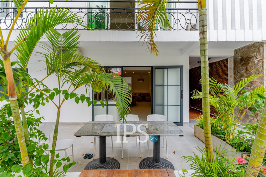 Renovated 4 Bedroom Apartment For Rent - Tonle Bassac, Phnom Penh