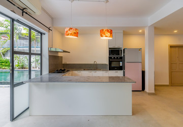 Renovated 4 Bedroom Apartment For Rent - Tonle Bassac, Phnom Penh thumbnail