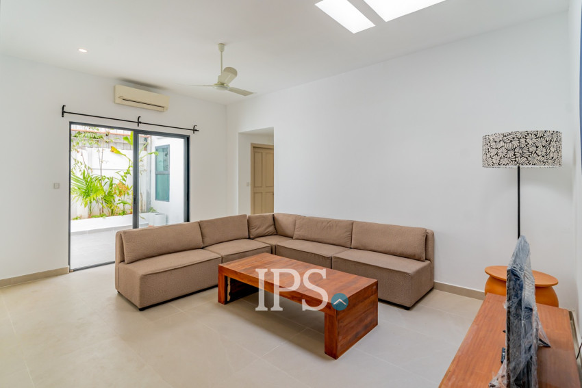 Renovated 4 Bedroom Apartment For Rent - Tonle Bassac, Phnom Penh