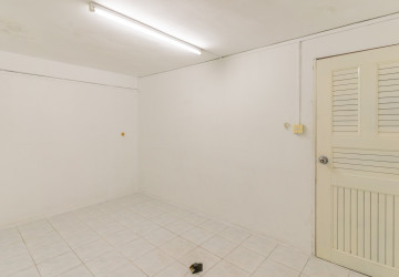 84 Sqm Shophouse For Rent - BKK1, Phnom Penh thumbnail