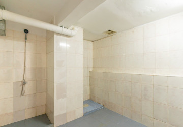 84 Sqm Shophouse For Rent - BKK1, Phnom Penh thumbnail