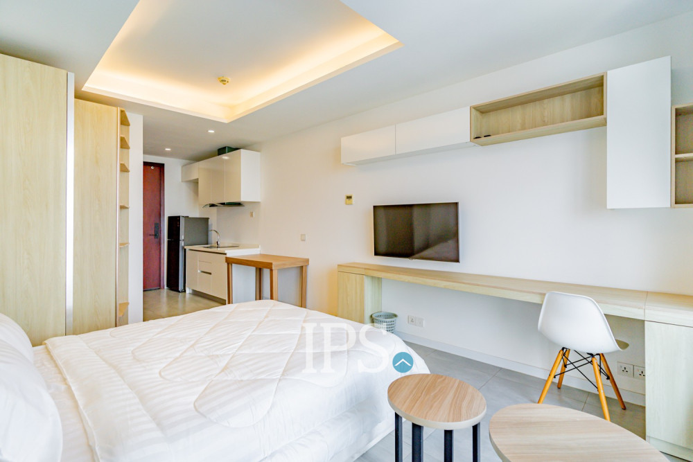 39 Sqm Studio Condo For Rent - The Penthouse, Tonle Bassac, Phnom Penh - Image 8