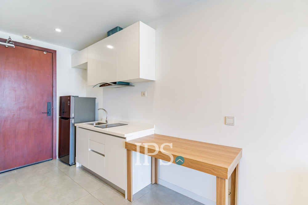 39 Sqm Studio Condo For Rent - The Penthouse, Tonle Bassac, Phnom Penh - Image 2