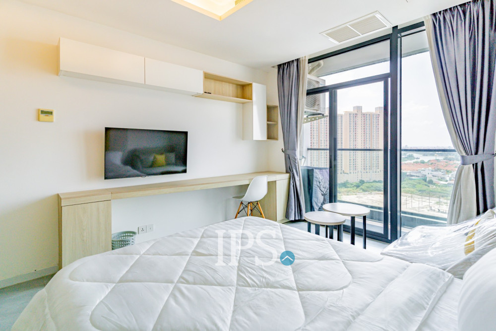 39 Sqm Studio Condo For Rent - The Penthouse, Tonle Bassac, Phnom Penh - Image 10