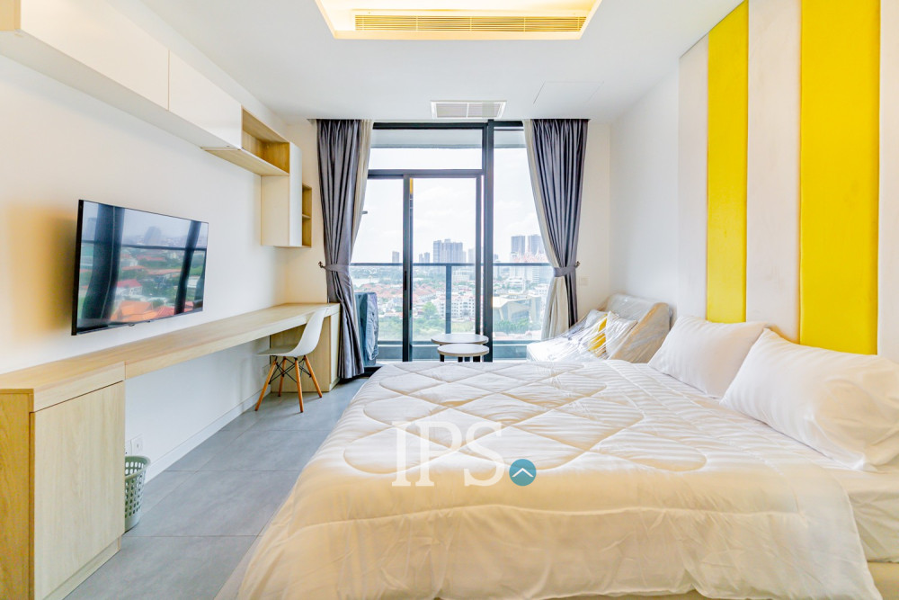 39 Sqm Studio Condo For Rent - The Penthouse, Tonle Bassac, Phnom Penh - Image 9