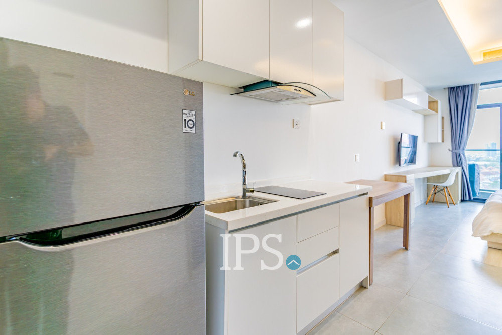 39 Sqm Studio Condo For Rent - The Penthouse, Tonle Bassac, Phnom Penh - Image 5