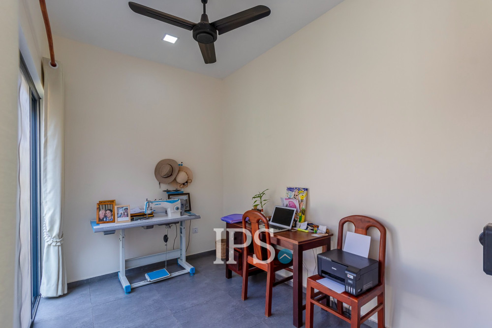3 Bedroom House For Sale - Svay Dangkum, Siem Reap - Image 19
