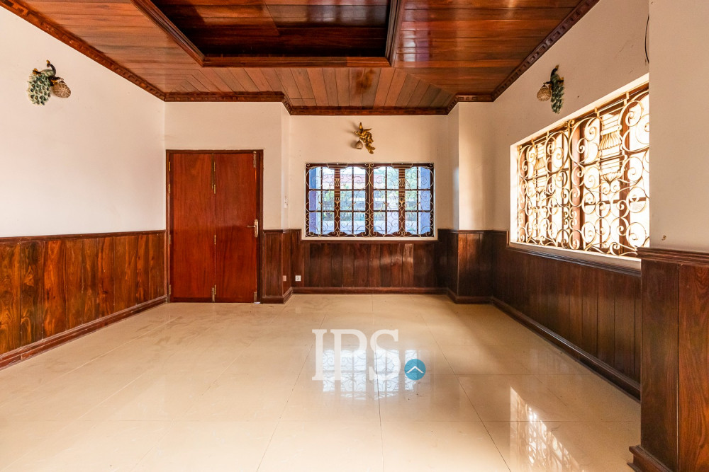 4 Bedroom House For Rent - Sangkat Siem Reap, Siem Reap - Image 5
