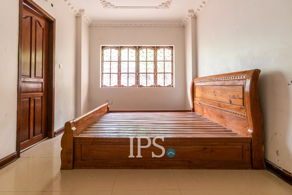 4 Bedroom House For Rent - Sangkat Siem Reap, Siem Reap - Image 14