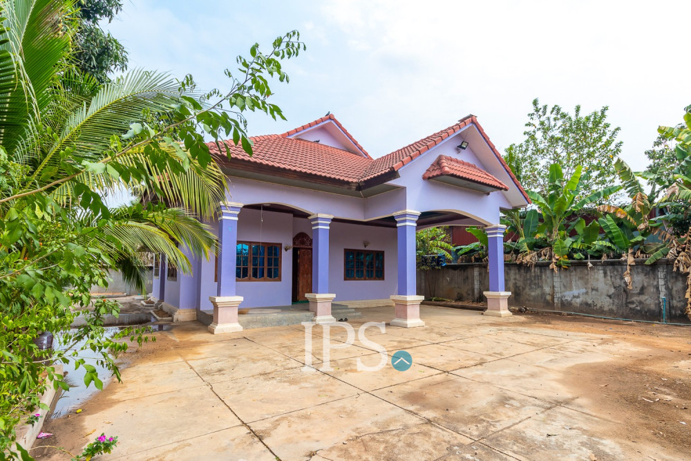 4 Bedroom House For Rent - Sangkat Siem Reap, Siem Reap