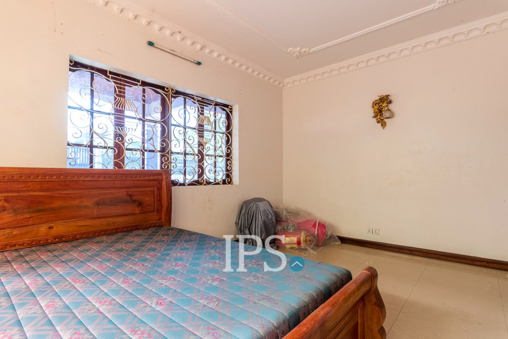 4 Bedroom House For Rent - Sangkat Siem Reap, Siem Reap - Image 12
