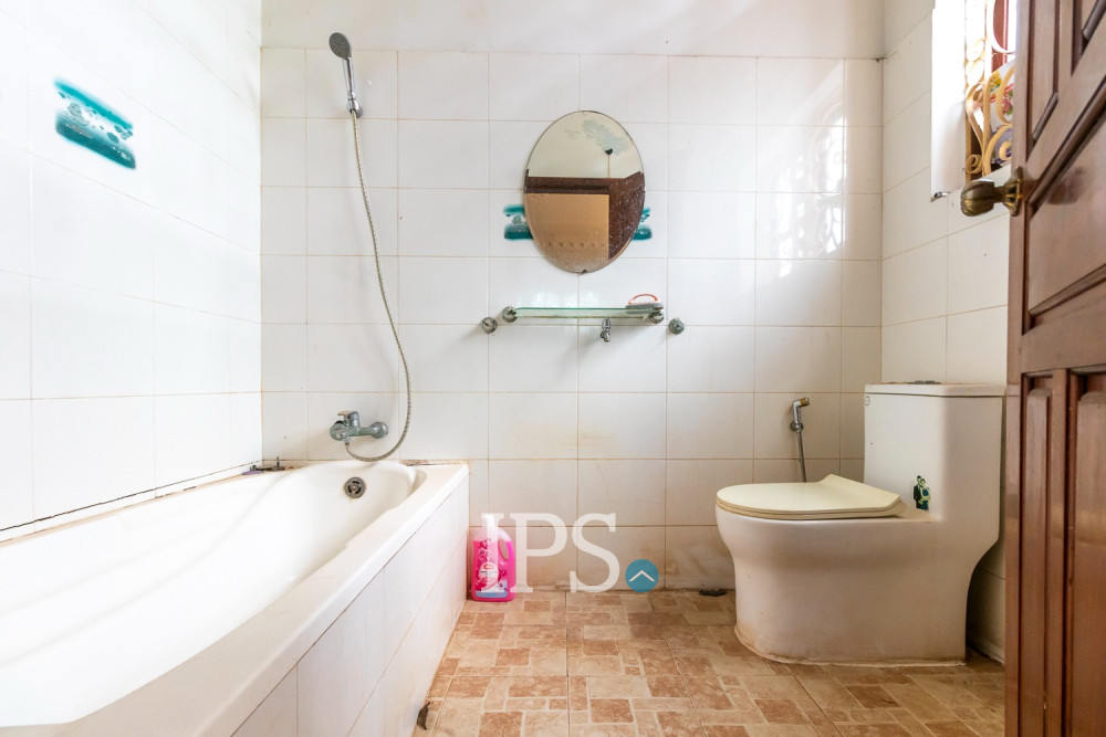 4 Bedroom House For Rent - Sangkat Siem Reap, Siem Reap - Image 20