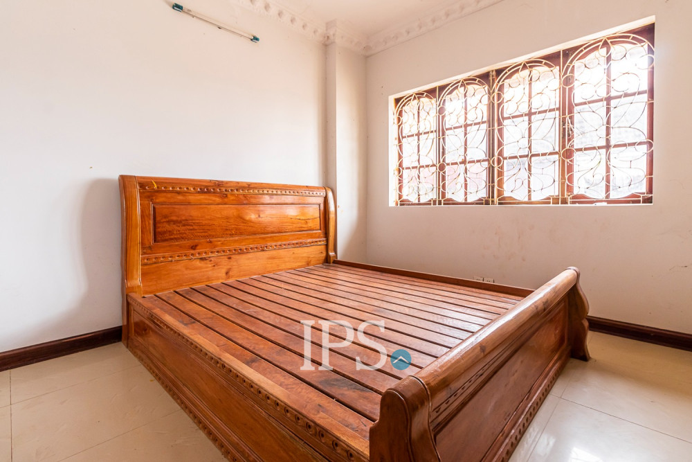 4 Bedroom House For Rent - Sangkat Siem Reap, Siem Reap - Image 15