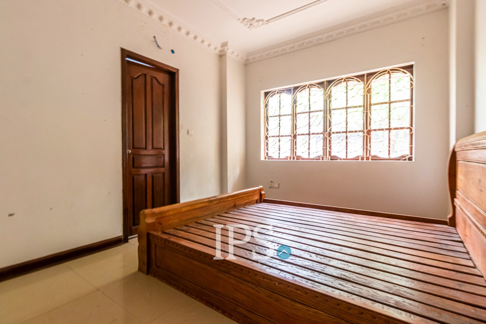 4 Bedroom House For Rent - Sangkat Siem Reap, Siem Reap - Image 19