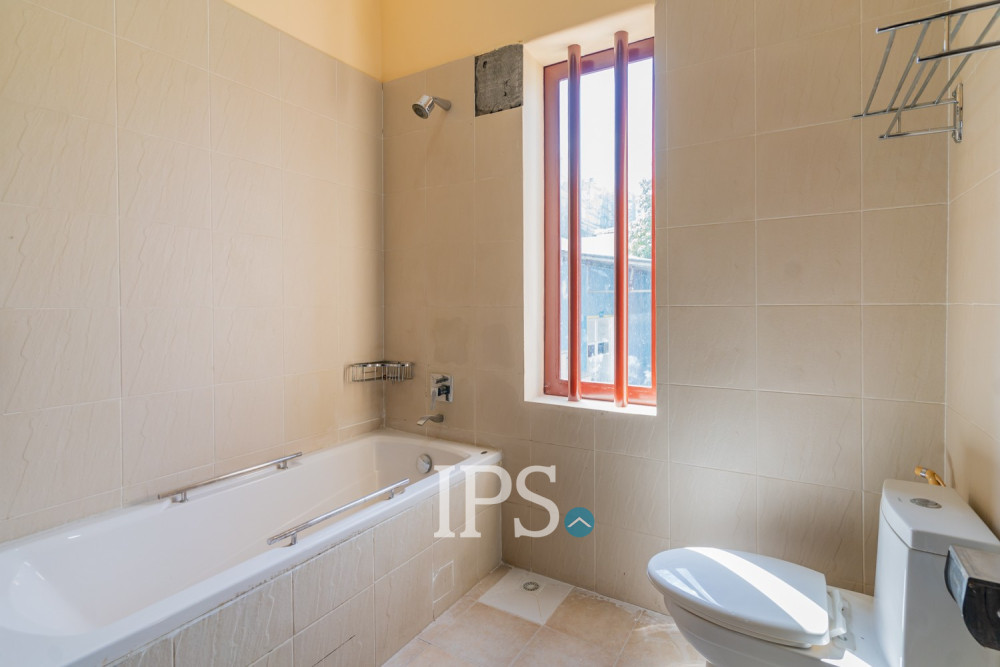 5 Bedroom Villa For Sale - Boeung Kak 1, Phnom Penh - Image 42
