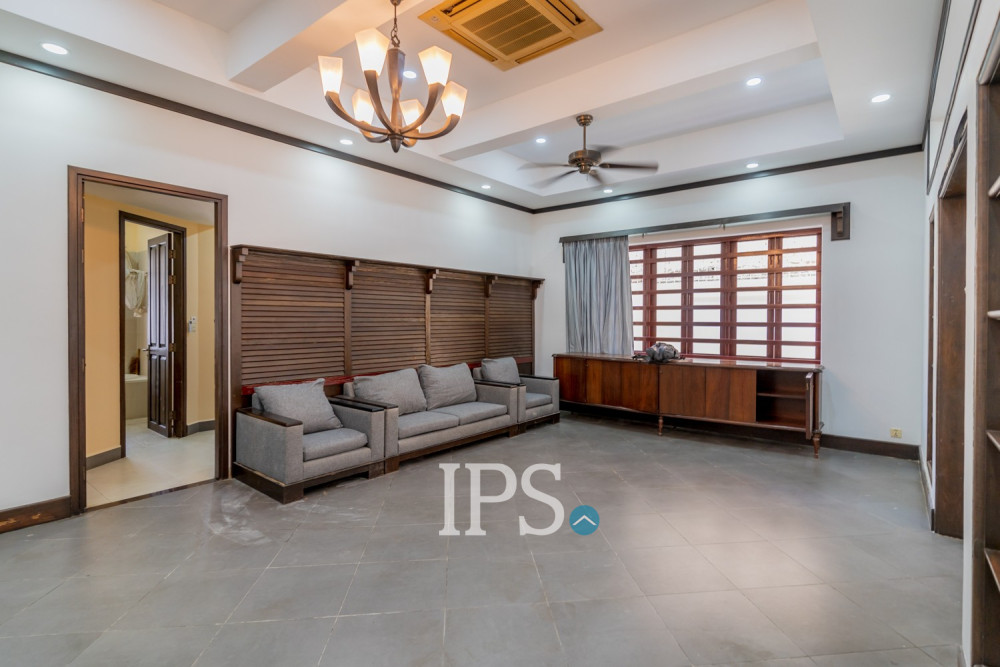 5 Bedroom Villa For Sale - Boeung Kak 1, Phnom Penh - Image 3