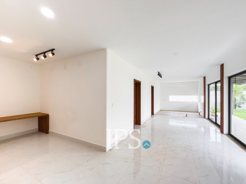 2 Bedroom House For Sale - Svay Dangkum, Siem Reap