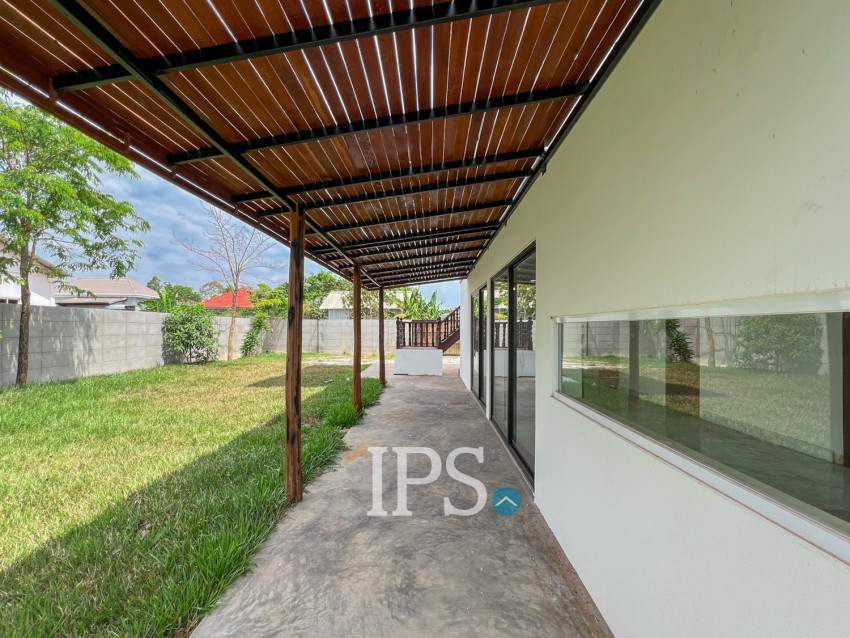 2 Bedroom House For Sale - Svay Dangkum, Siem Reap