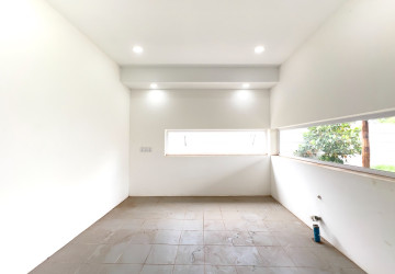 2 Bedroom House For Sale - Svay Dangkum, Siem Reap thumbnail