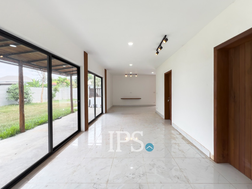 2 Bedroom House For Sale - Svay Dangkum, Siem Reap