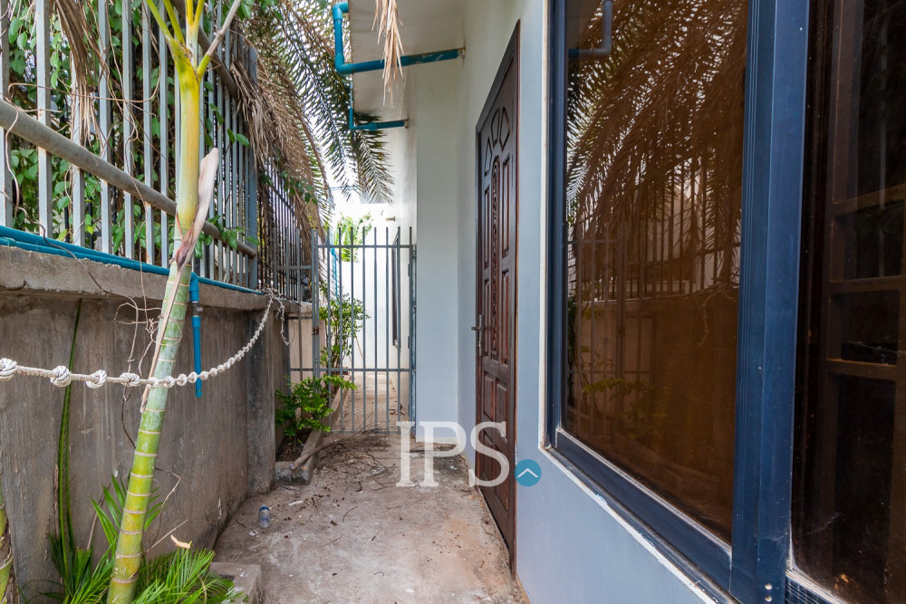 1 Bedroom House For Rent - Svay Dangkum, Siem Reap - Image 13