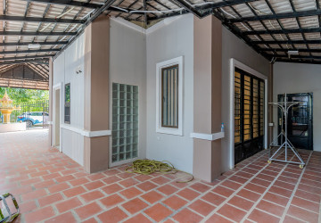 5 Bedroom Villa For Sale - Preaek Aeng, Khan Chbar Ampov, Phnom Penh thumbnail