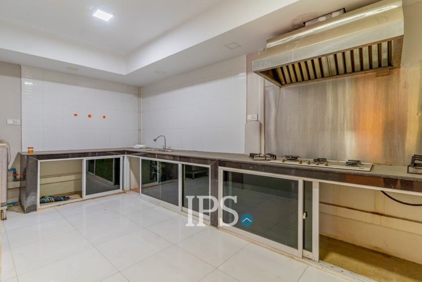 5 Bedroom Villa For Sale - Preaek Aeng, Khan Chbar Ampov, Phnom Penh