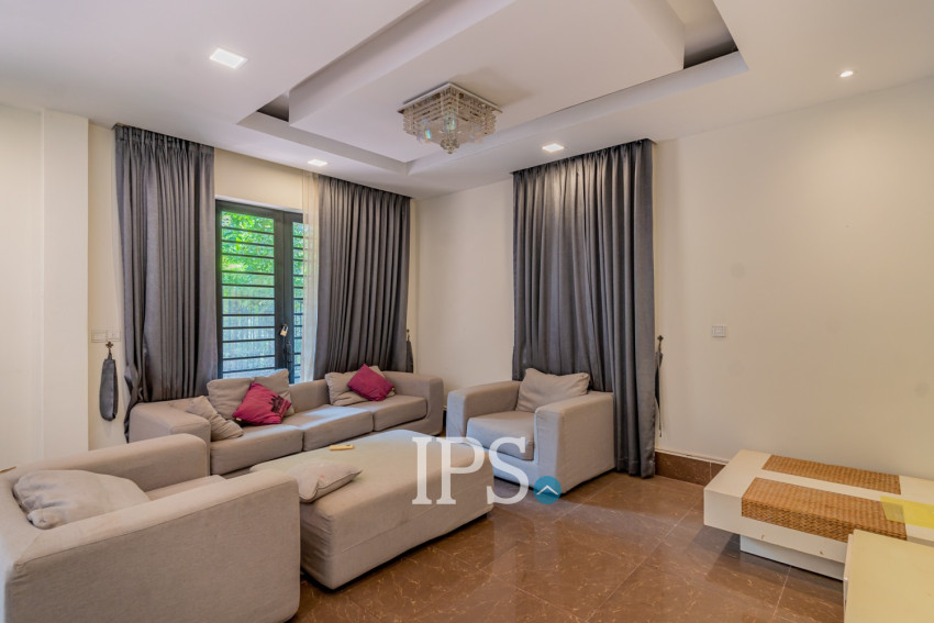 5 Bedroom Villa For Sale - Preaek Aeng, Khan Chbar Ampov, Phnom Penh