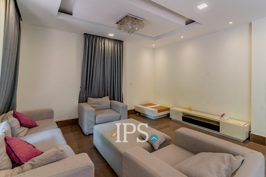 5 Bedroom Villa For Sale - Preaek Aeng, Khan Chbar Ampov, Phnom Penh