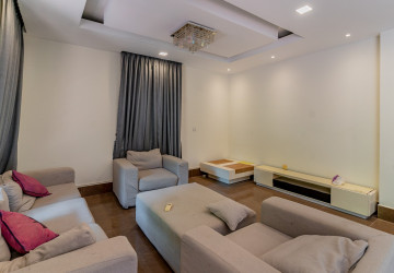 5 Bedroom Villa For Sale - Preaek Aeng, Khan Chbar Ampov, Phnom Penh thumbnail