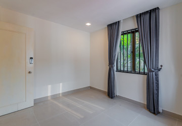5 Bedroom Villa For Sale - Preaek Aeng, Khan Chbar Ampov, Phnom Penh thumbnail