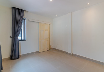 5 Bedroom Villa For Sale - Preaek Aeng, Khan Chbar Ampov, Phnom Penh thumbnail