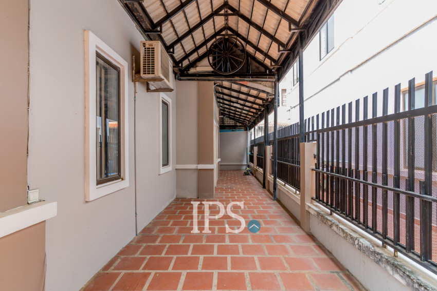 5 Bedroom Villa For Sale - Preaek Aeng, Khan Chbar Ampov, Phnom Penh