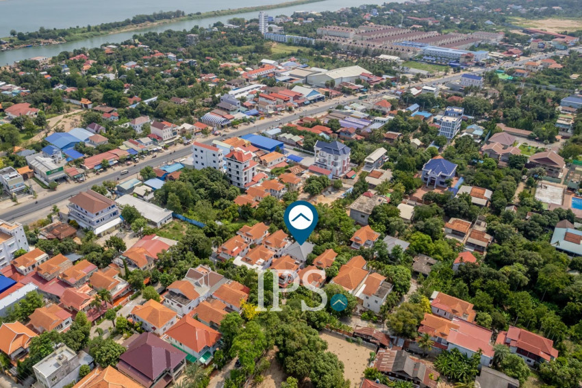 5 Bedroom Villa For Sale - Preaek Aeng, Khan Chbar Ampov, Phnom Penh