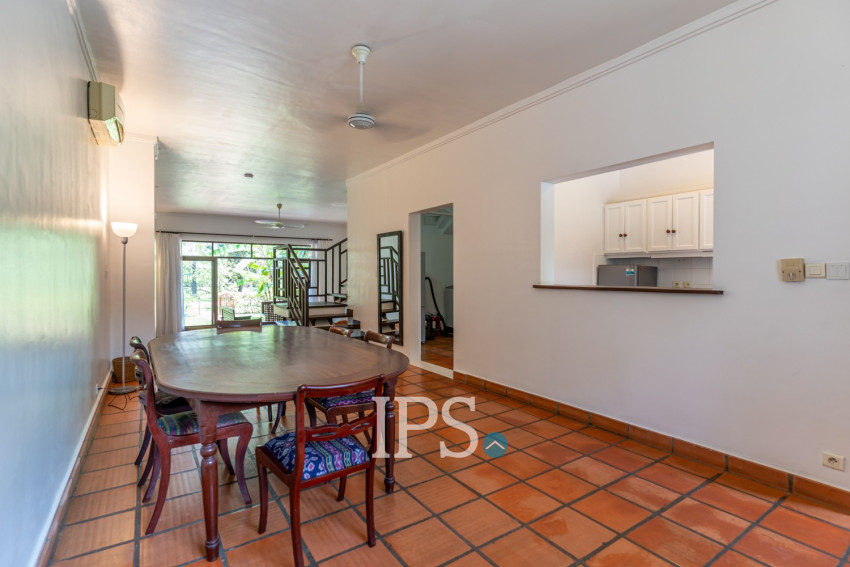 6 Bedroom Serviced Townhouse For Rent - Tonle Bassac, Phnom Penh